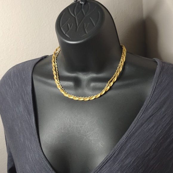 16 Inch 2 Layer Gold Tone Necklace - Picture 7 of 12